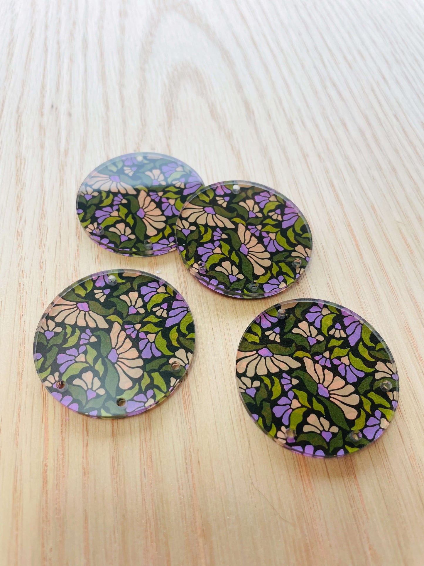 Clear Acrylic - 4cm Circle - Abstract Floral - 32