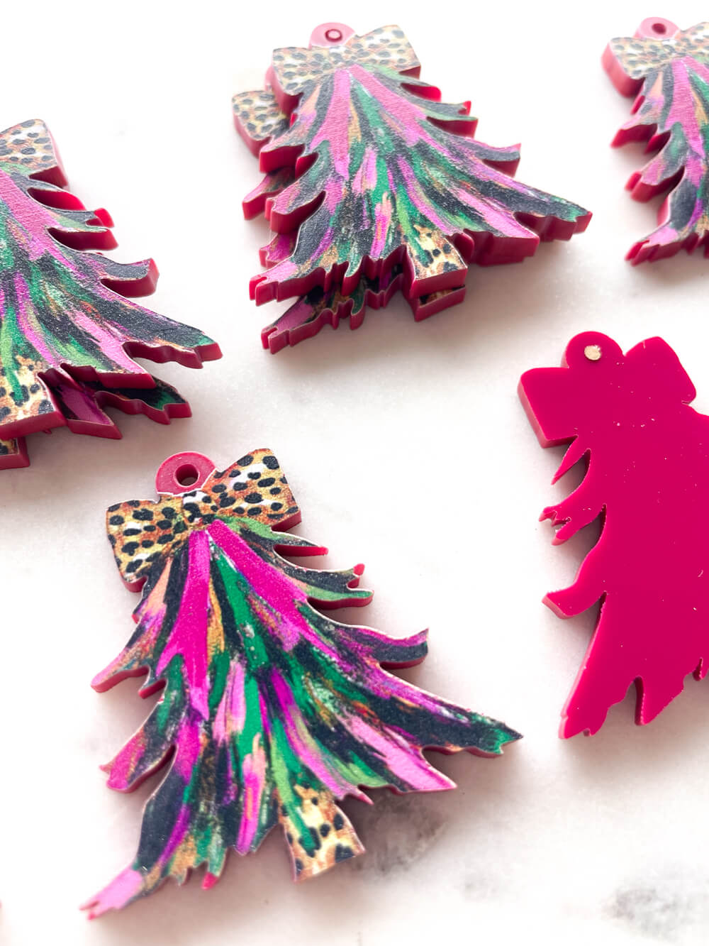 Brushtroke Christmas Tree 5 on on Raspberry Acrylic - Various Sizes - 1 pair(2pcs)