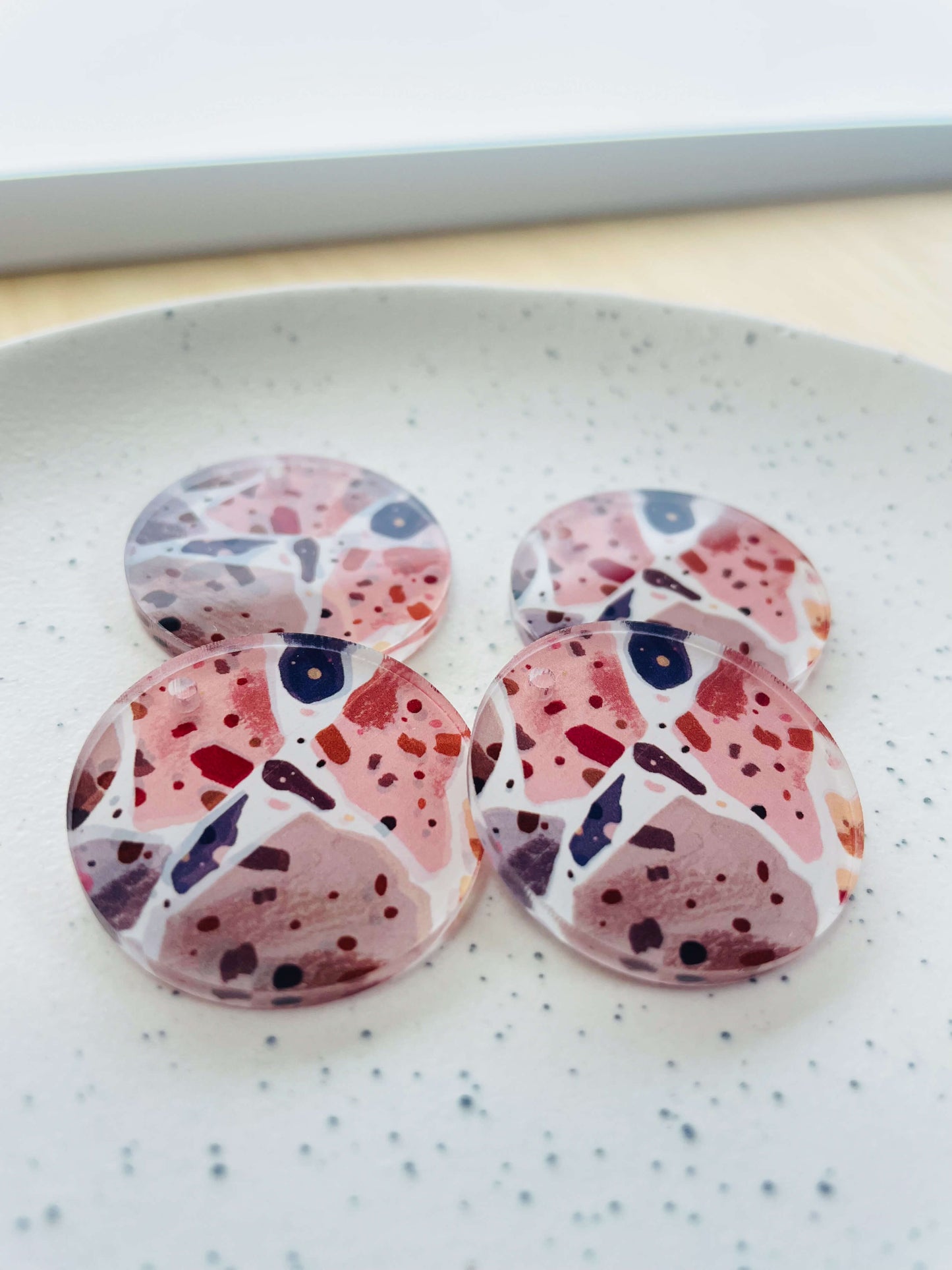 Clear Acrylic - 3cm Circle - Terrazzo - 05