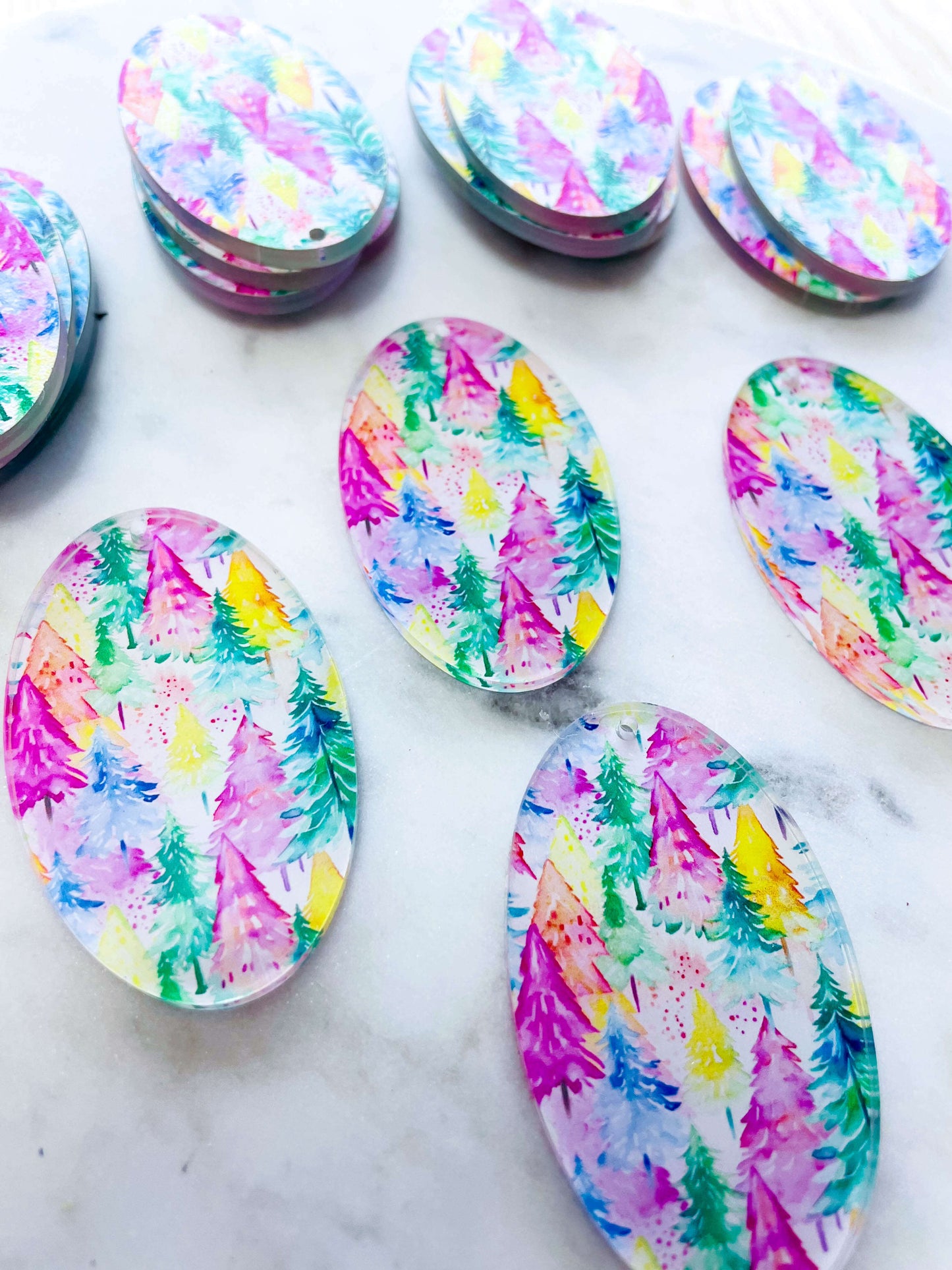 Clear Acrylic - Large Oval - Christmas - 01