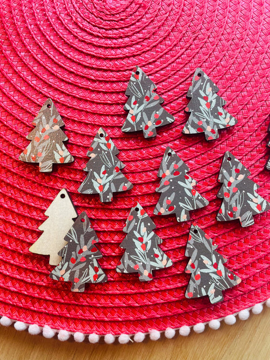 Wood - 4cm - Christmas Tree - 1 Hole - Christmas - 21