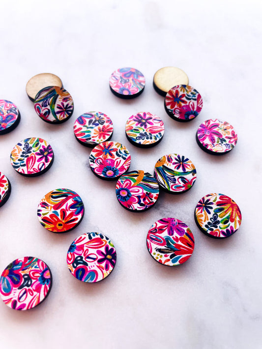 Wood - 15mm Circle- Studs - Bold Floral - 54