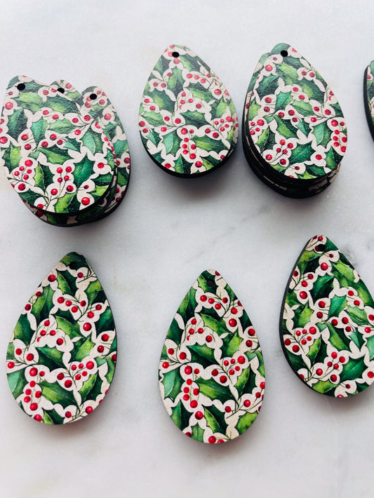 Wood - 4cm - Teardrop 2 - 1 Hole - Christmas - 84