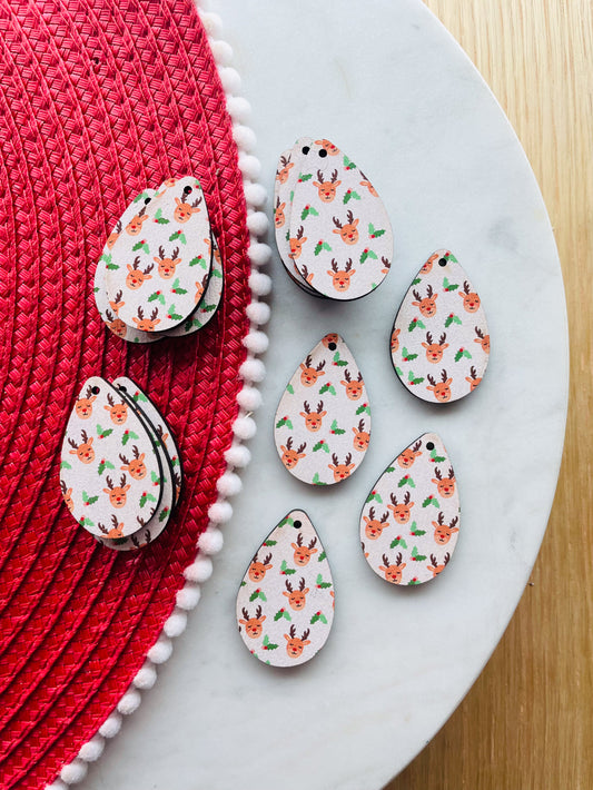 Wood - 4cm - Teardrop 2 - 1 Hole - Christmas - 319