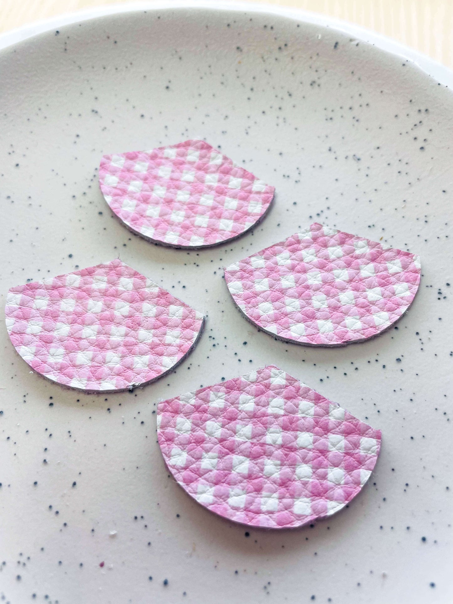 Leather - Fan - Basic Gingham - 20