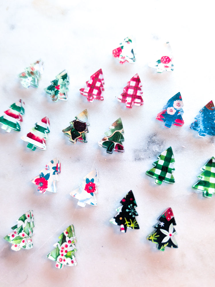 15mm Christmas Tree Studs - Traditional Christmas - Mixed Bag - Clear Acrylic (10 pairs)