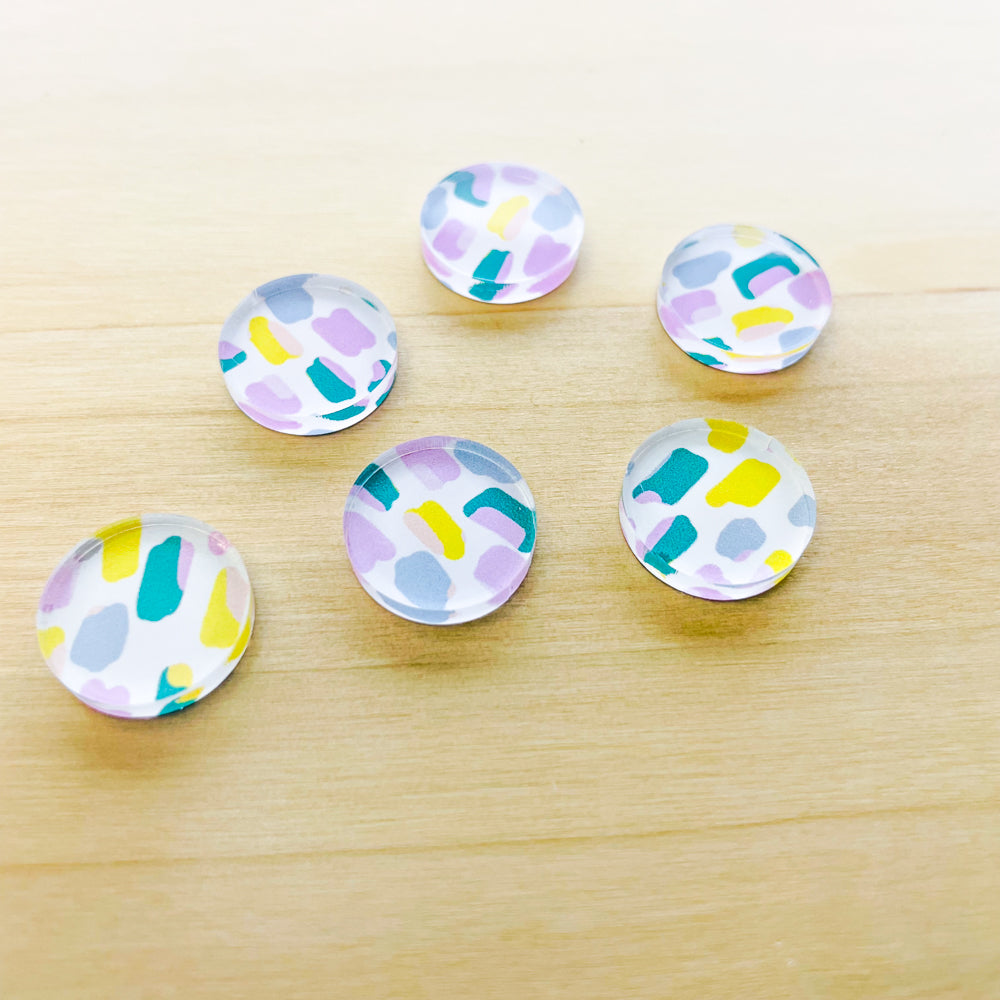 1.5cm Circle - Studs- Clear Acrylic - Beach Picnic - 08