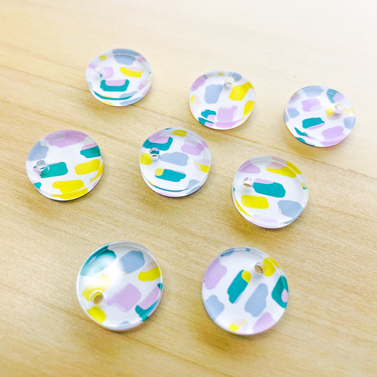 1.5cm Circle - 1 hole - Clear Acrylic - Beach Picnic - 08