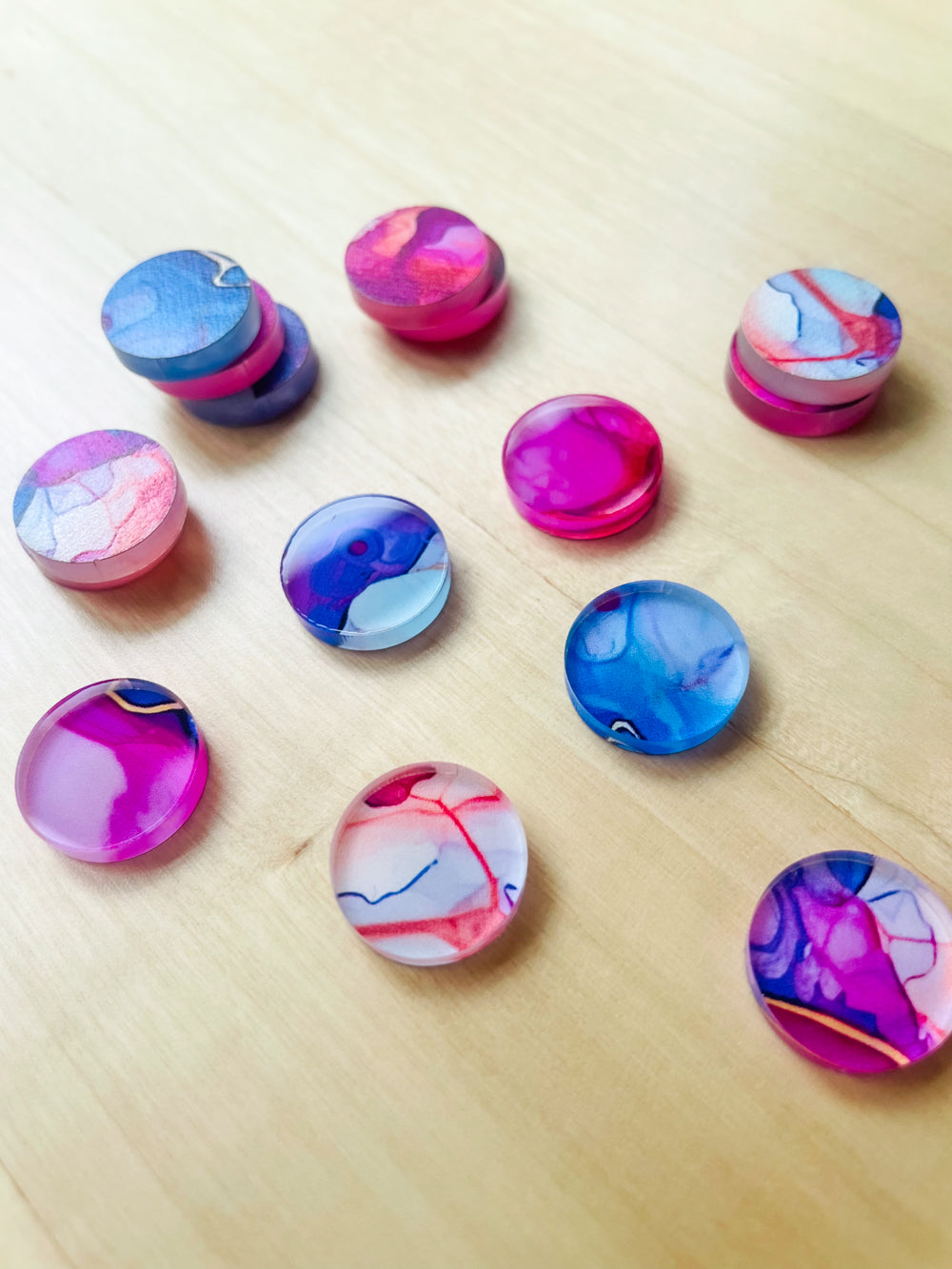 1.5cm Circle - Studs- Clear Acrylic - Alcohol Ink - 12