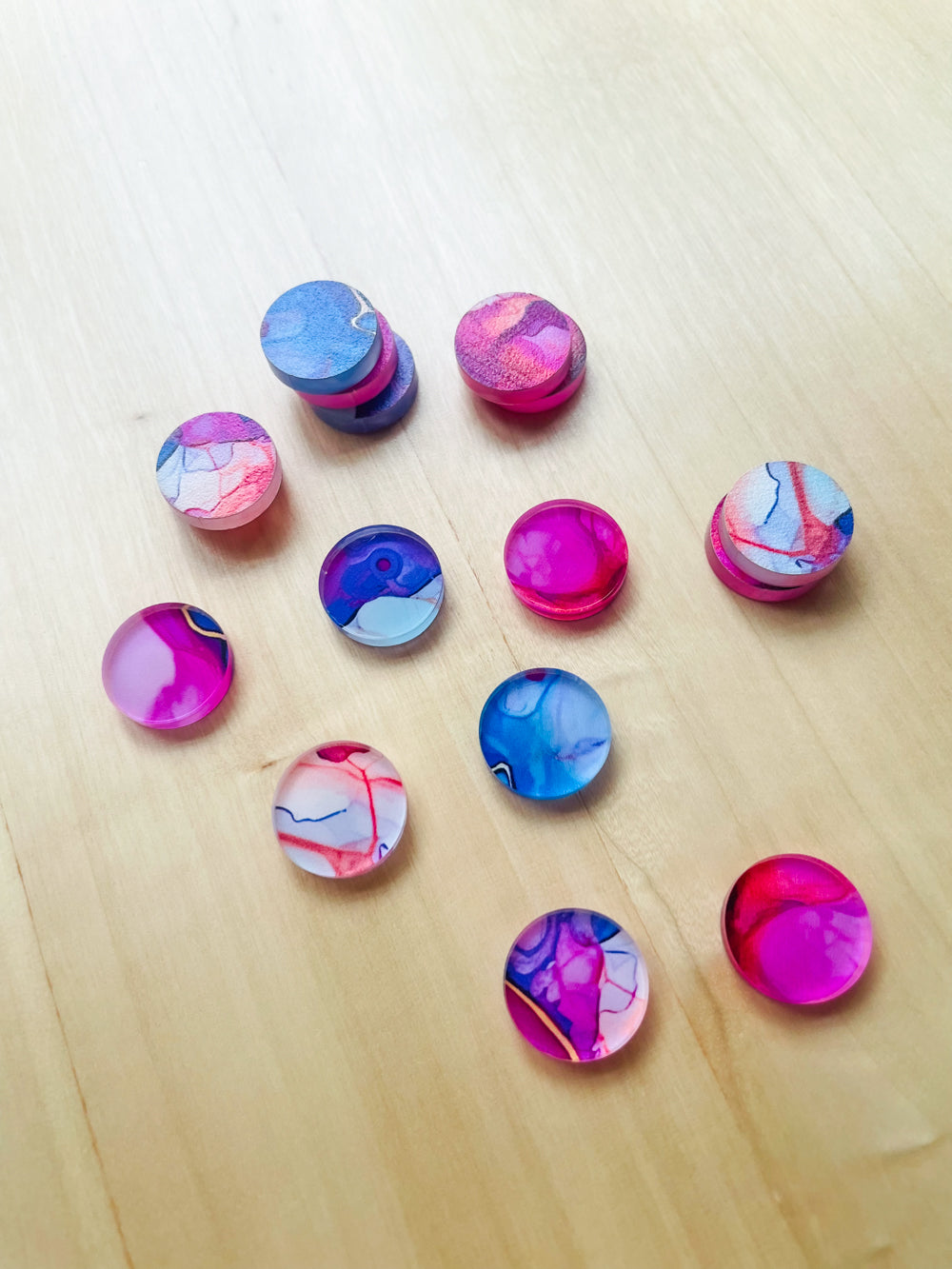 1.5cm Circle - Studs- Clear Acrylic - Alcohol Ink - 12