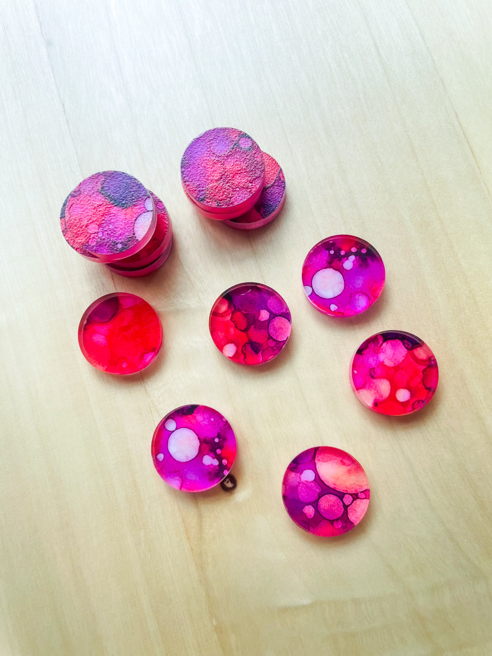 1.5cm Circle - Studs- Clear Acrylic - Alcohol Ink - 06