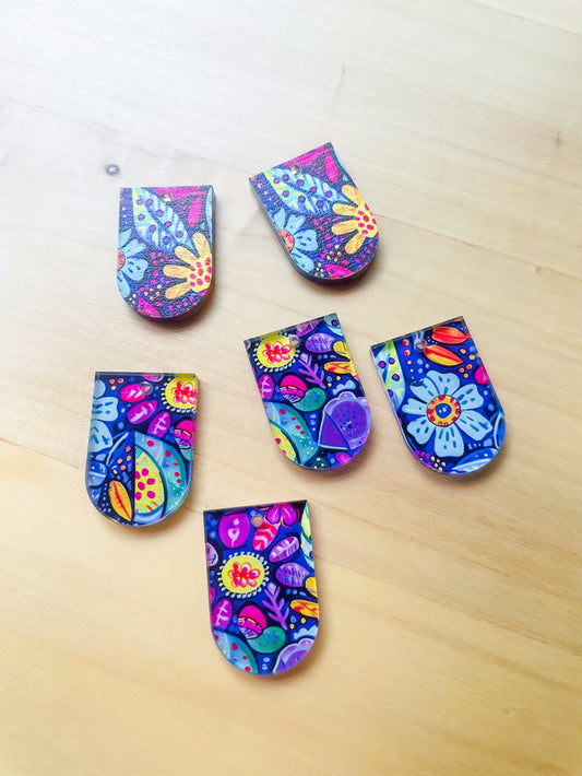 2x3cm - Arch -  Clear Acrylic - 1 Hole at Bottom -  Bold Floral - 94