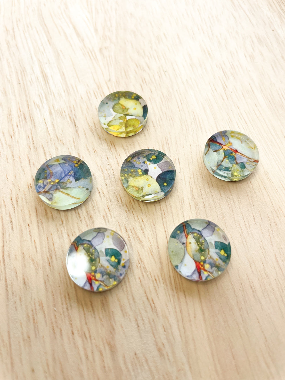 1.5cm Circle - Studs- Clear Acrylic - Australian Native - 18