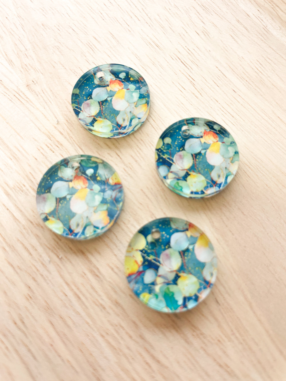 2cm Circle - Clear Acrylic - 1 Hole - Australian Native - 16