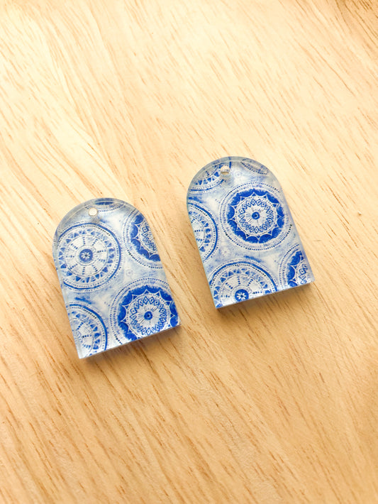 2x3cm - Arch -  Clear Acrylic - 1 Hole at Top -  Shibori - 03