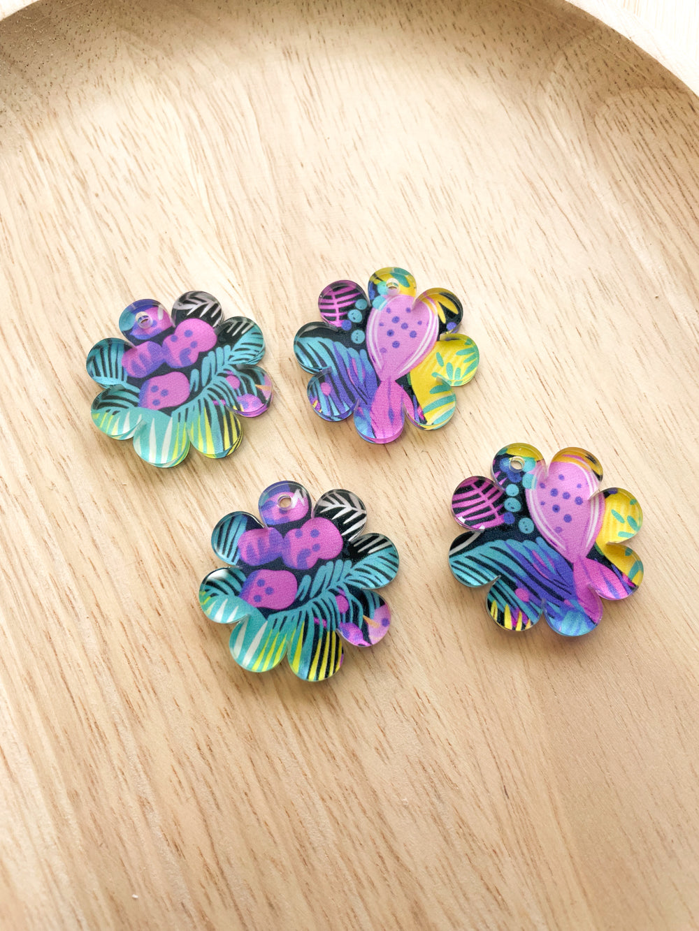 Flower - 3x3cm - 1 Hole - Clear Acrylic - Summer Nights - 25