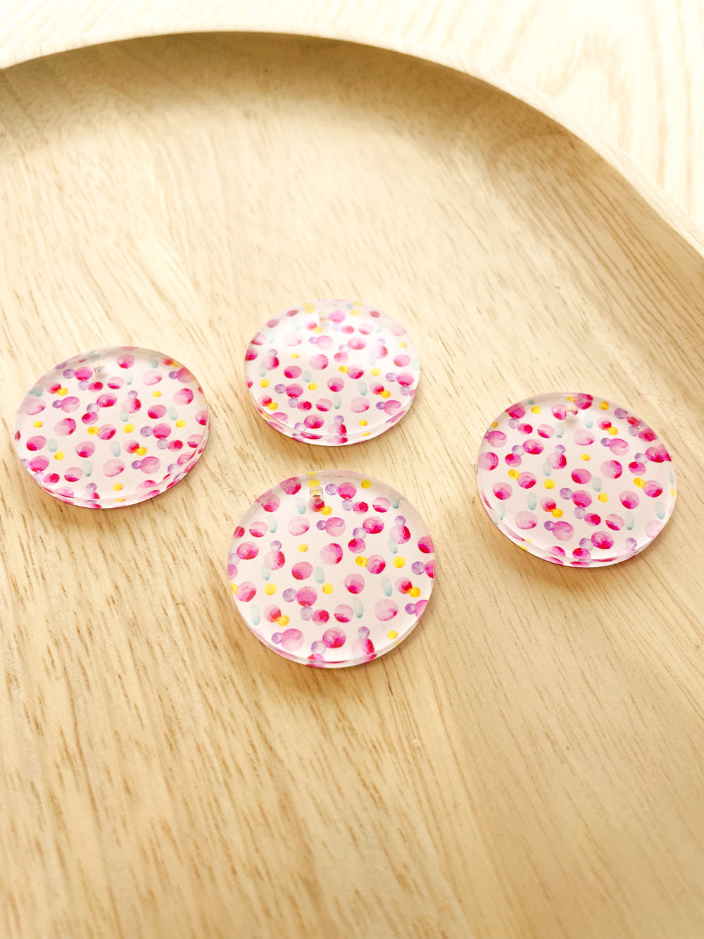 3cm Circle - Clear Acrylic - 1 Hole - Watercolour - 107