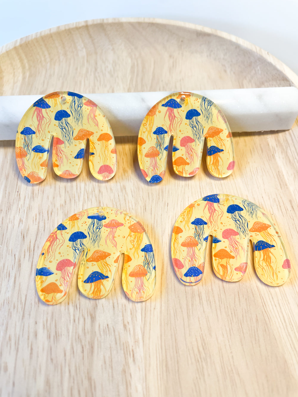 Boho Shape - 5x4.5cm - Clear Acrylic - 1 Hole - Tropical - 108