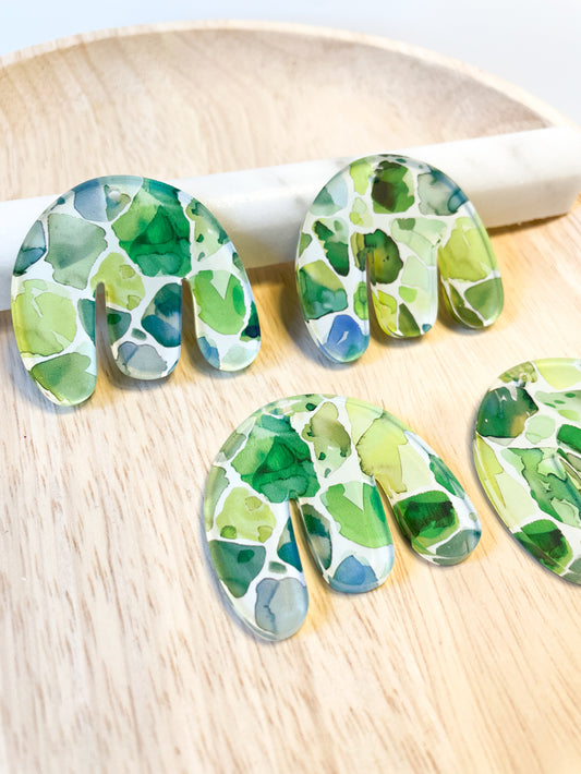 Clear Acrylic - Boho Shape -  4x3.6cm - 1 Hole - Terrazzo - 52