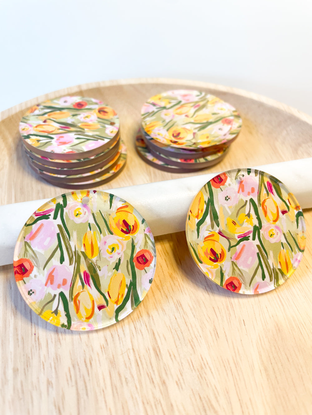 4cm Circle - Clear Acrylic - 1 Hole - Floral Garden - 52