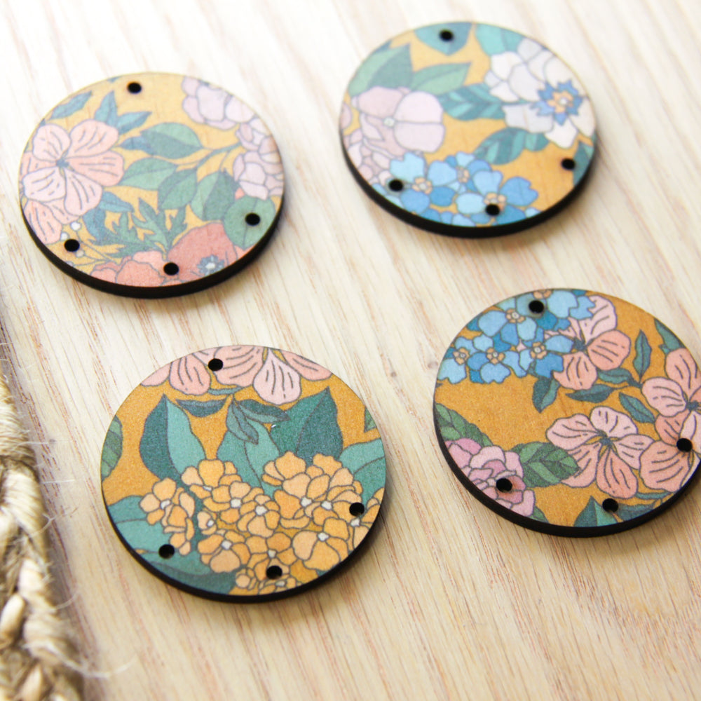 4cm Circle - 4 Hole - Natural Look Print in Australiana - 88