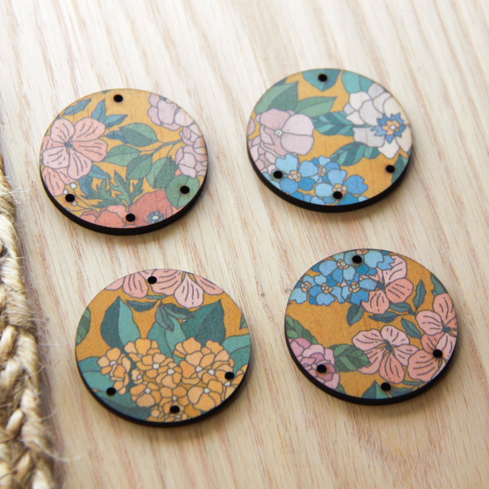 4cm Circle - 4 Hole - Natural Look Print in Australiana - 88