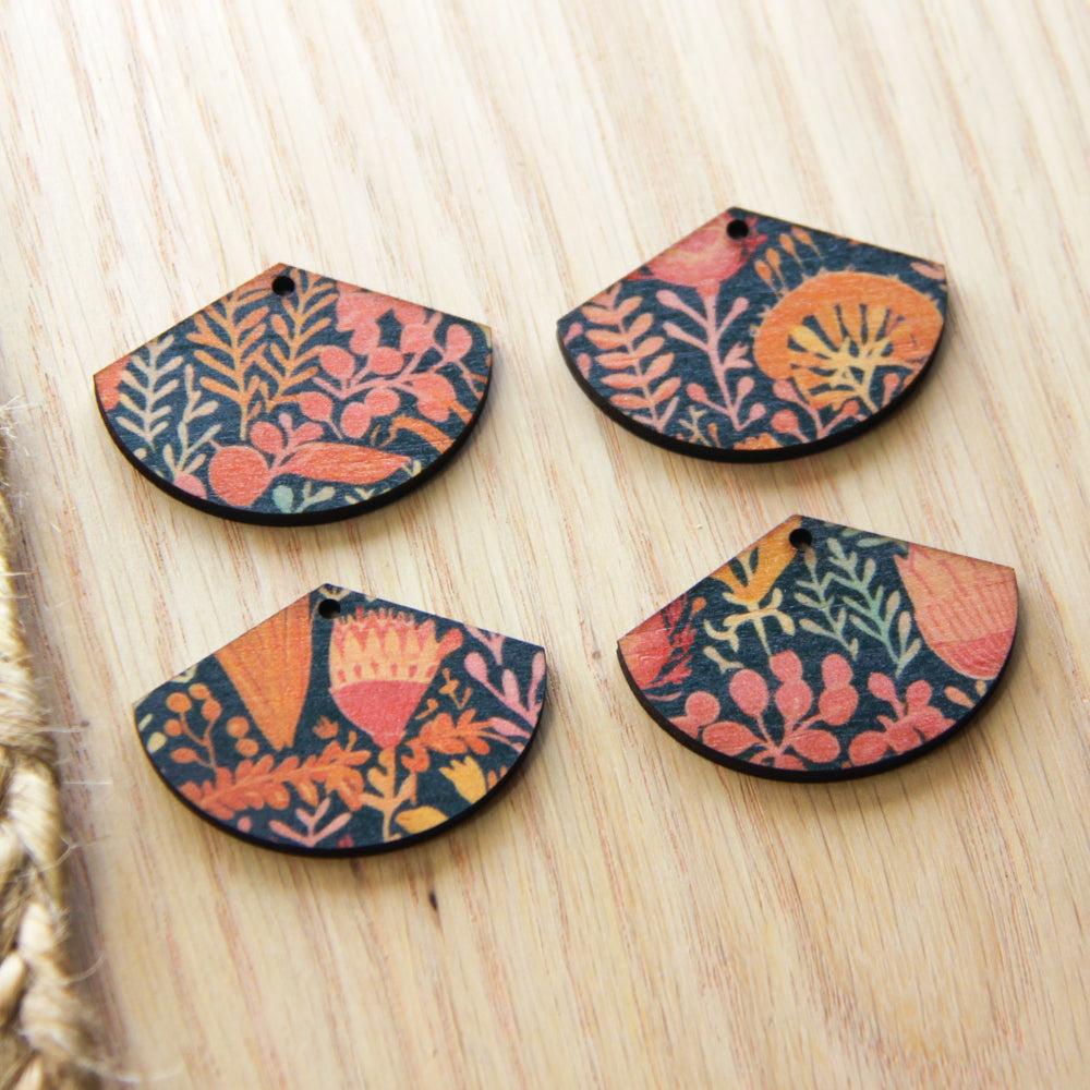 Fan Shape - 1 Hole - Natural Look Print in Australiana - 119