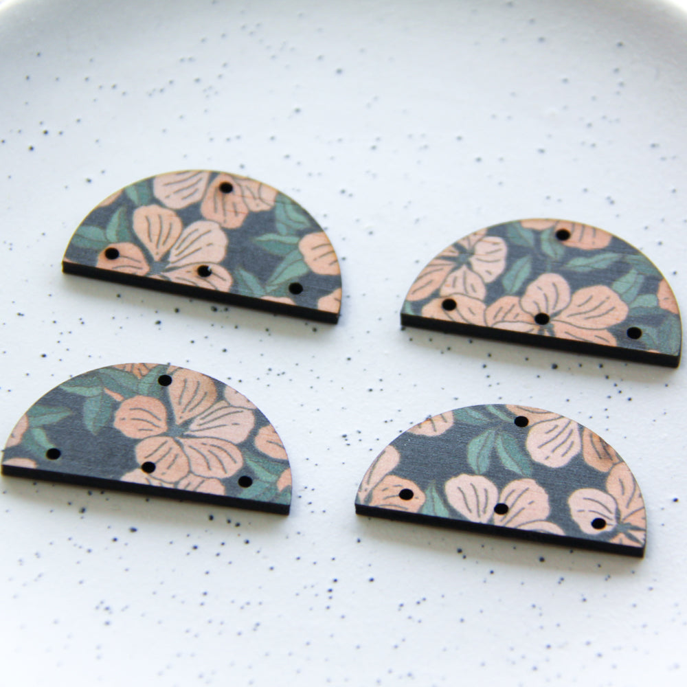 4cm Semi Circle - 4 Hole - Natural Look Print in Australiana - 75