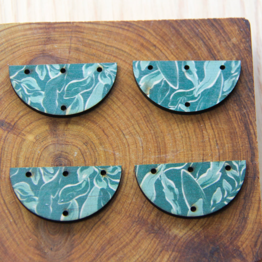 4cm Semi Circle - 4 Hole - Natural Look Print in Australiana - 80