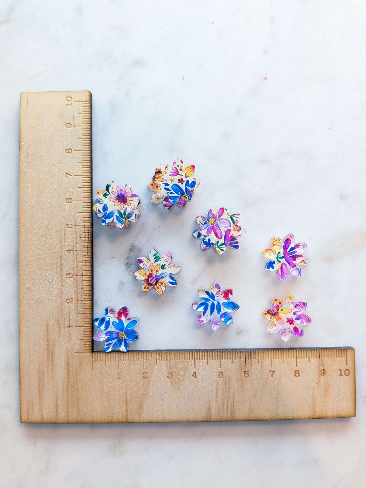 Clear Acrylic - 2cm Flower 3 - Studs - Whimsical - 34