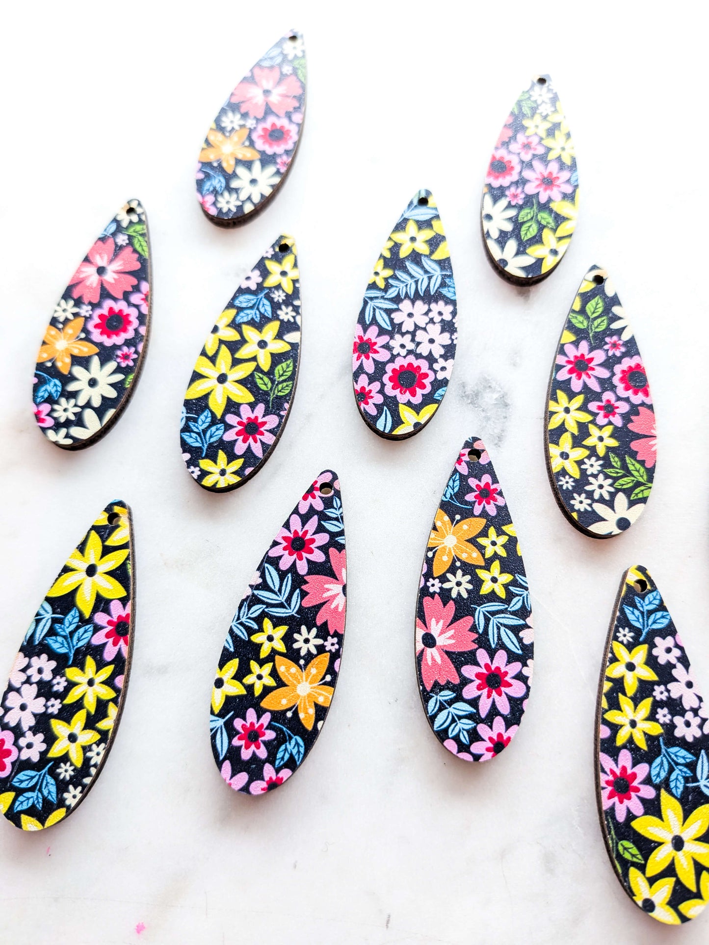 Wood - 5cm Skinny Teardrop - Floral Garden - 11