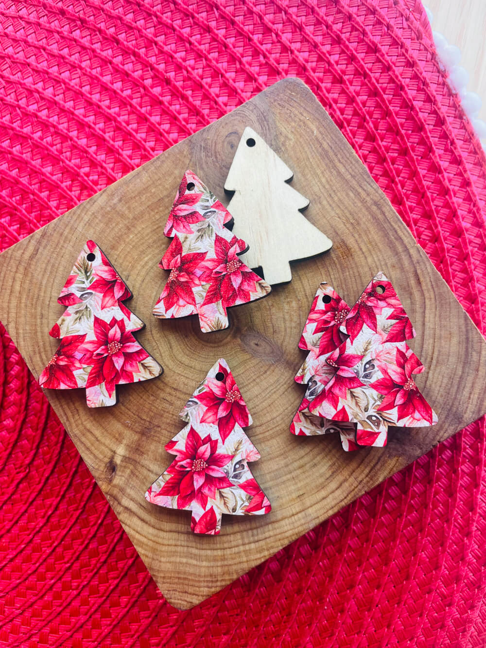 CHRISTMAS SHAPES