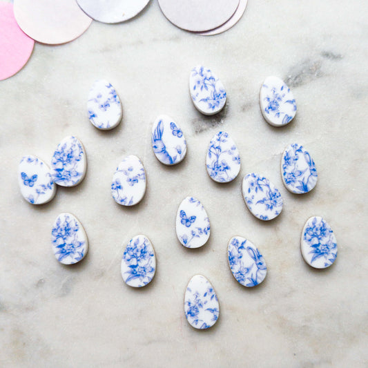 15mm - Egg - Studs - White Acrylic - Easter - 80