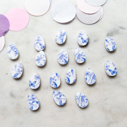 15mm - Egg - Studs - White Acrylic - Easter - 81
