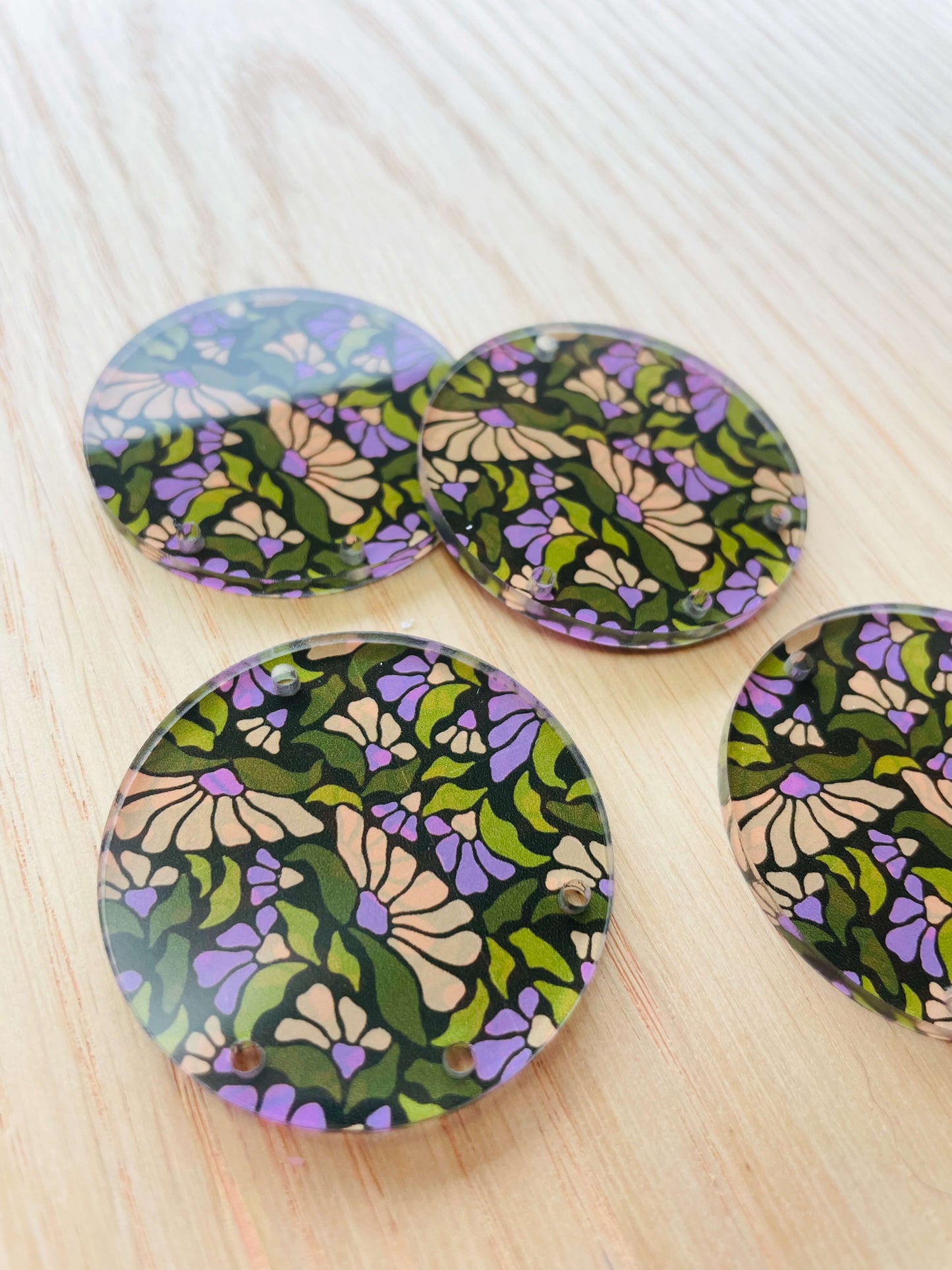 Clear Acrylic - 4cm Circle - Abstract Floral - 32
