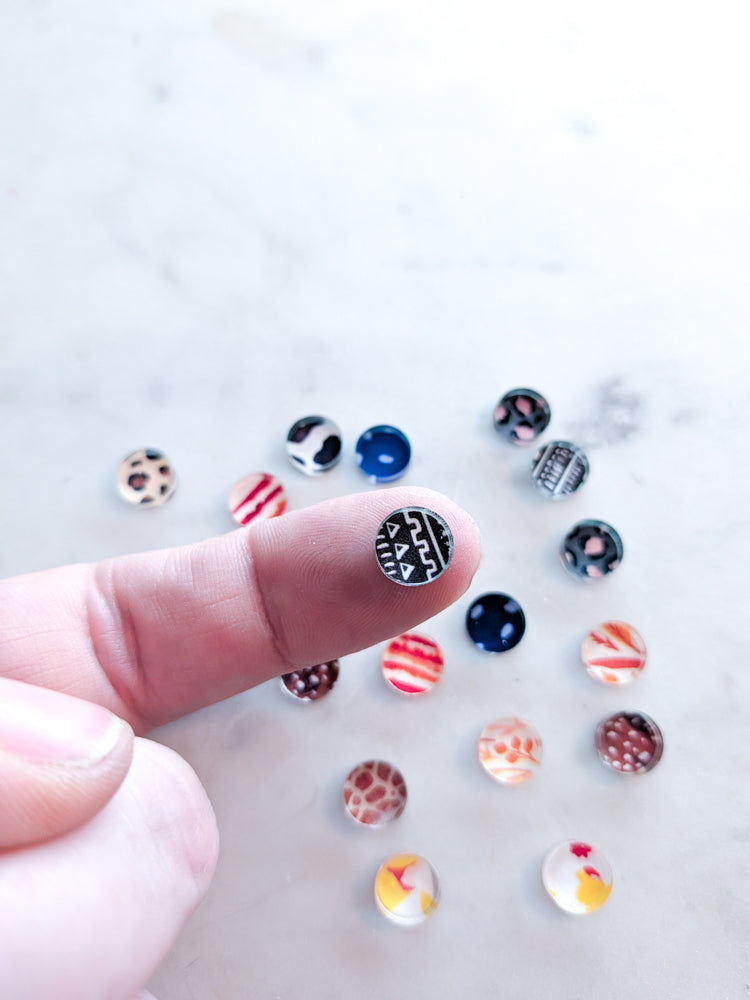 Mixed Bag - Neutral Colours- Mini 8mm Clear Acrylic Circle Studs - 10pairs (20pcs)