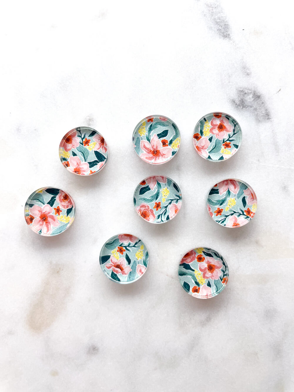 1.5cm Circle - Studs- Clear Acrylic - Australiana - 90