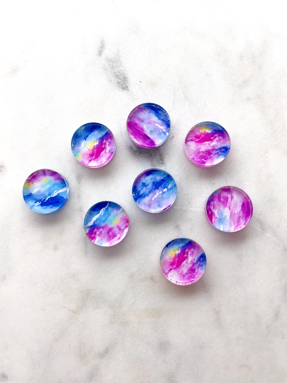 1.5cm Circle - Studs- Clear Acrylic - Neon Splash - 03