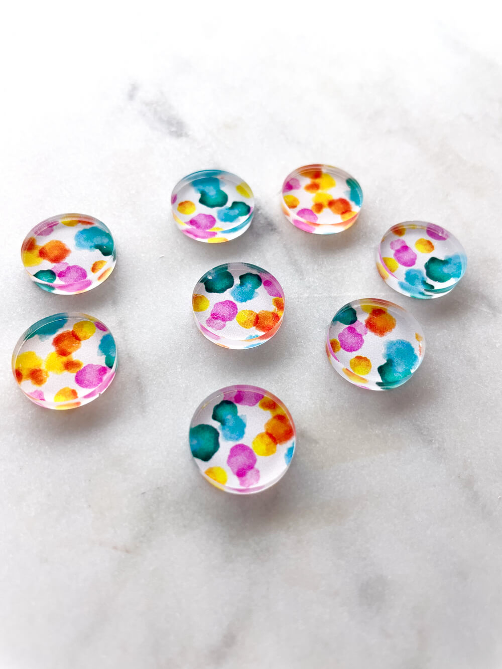 1.5cm Circle - Studs- Clear Acrylic - Watercolour - 68