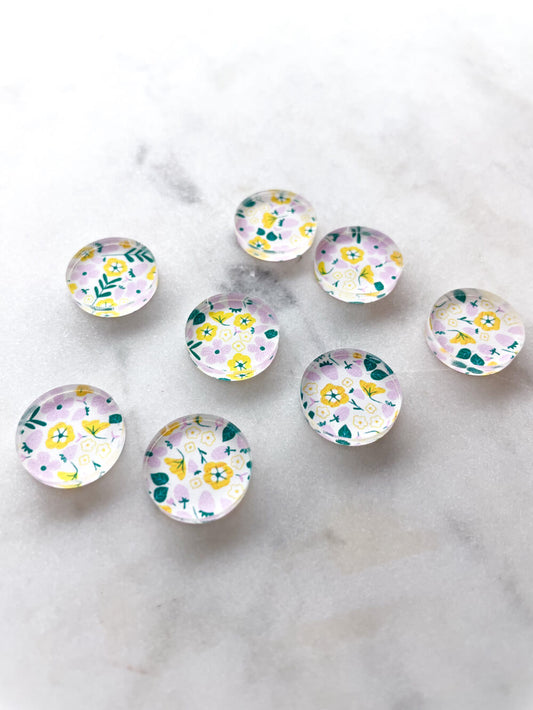 1.5cm Circle - Studs- Clear Acrylic - Beach Picnic - 09