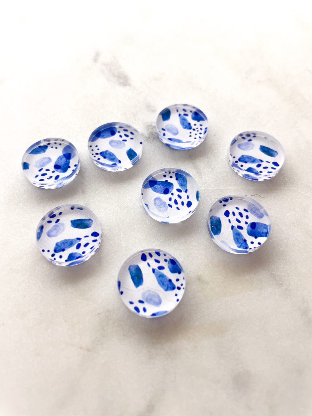 1.5cm Circle - Studs- Clear Acrylic - Watercolour - 72