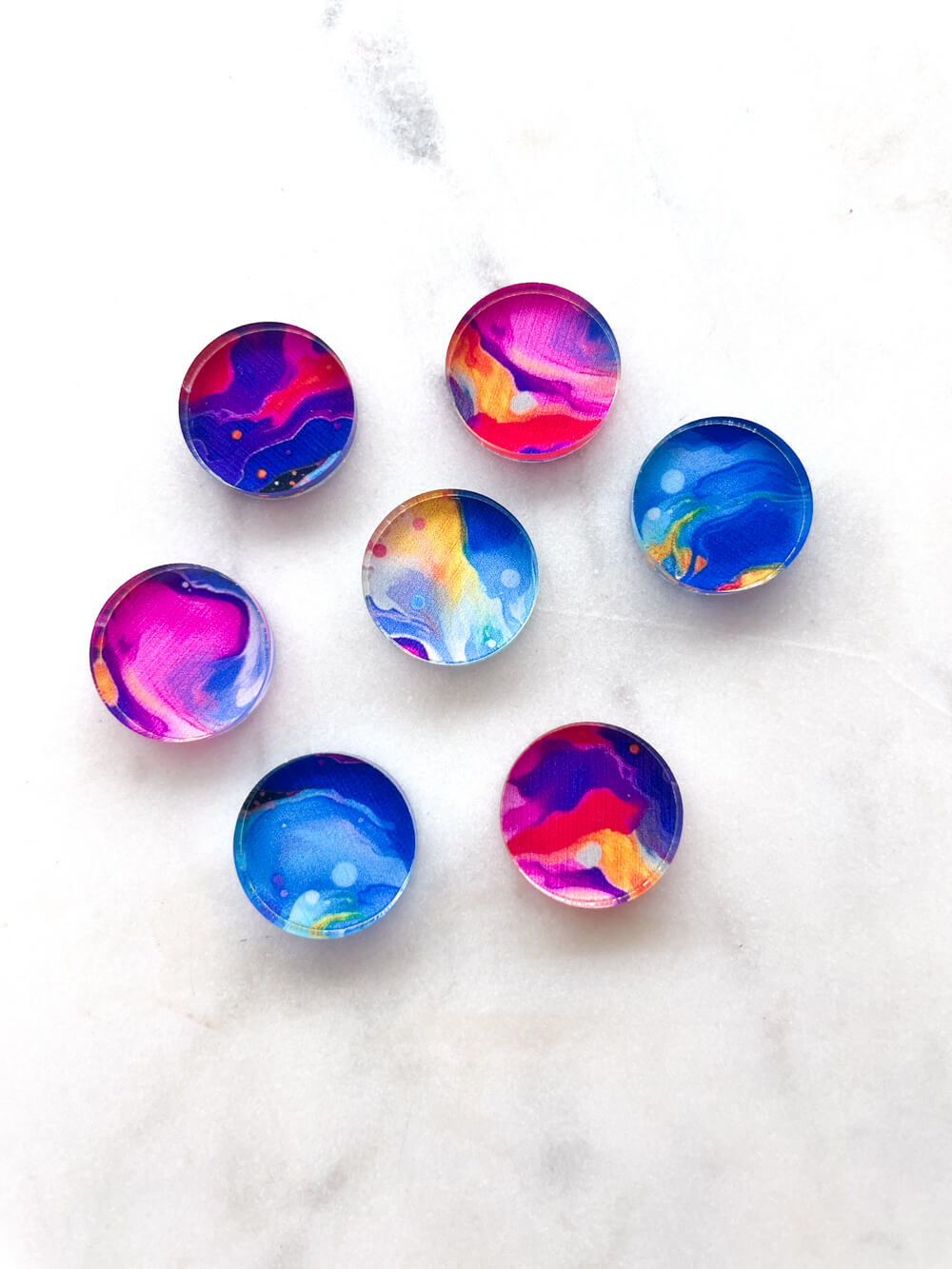 1.5cm Circle - Studs- Clear Acrylic - Alcohol Ink- 23