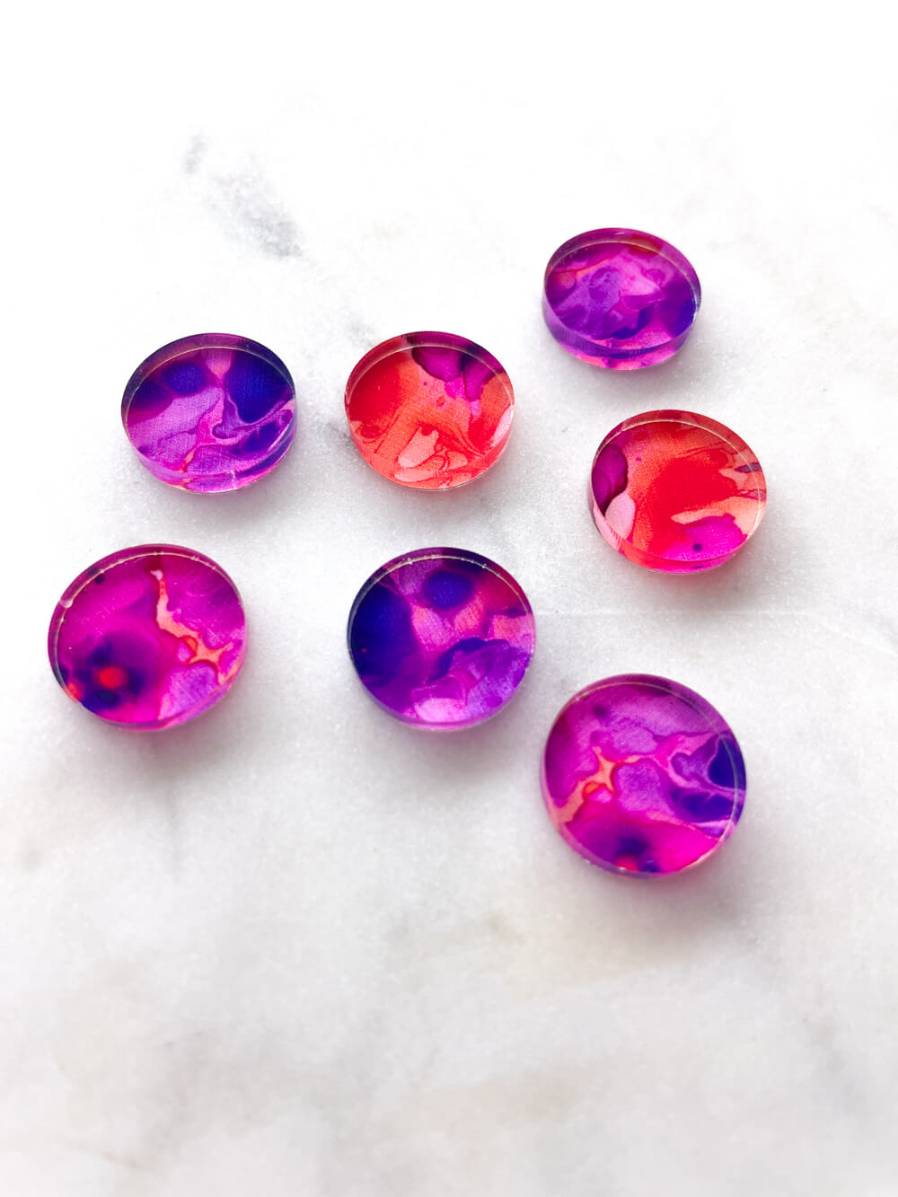 1.5cm Circle - Studs- Clear Acrylic - Alcohol Ink- 18