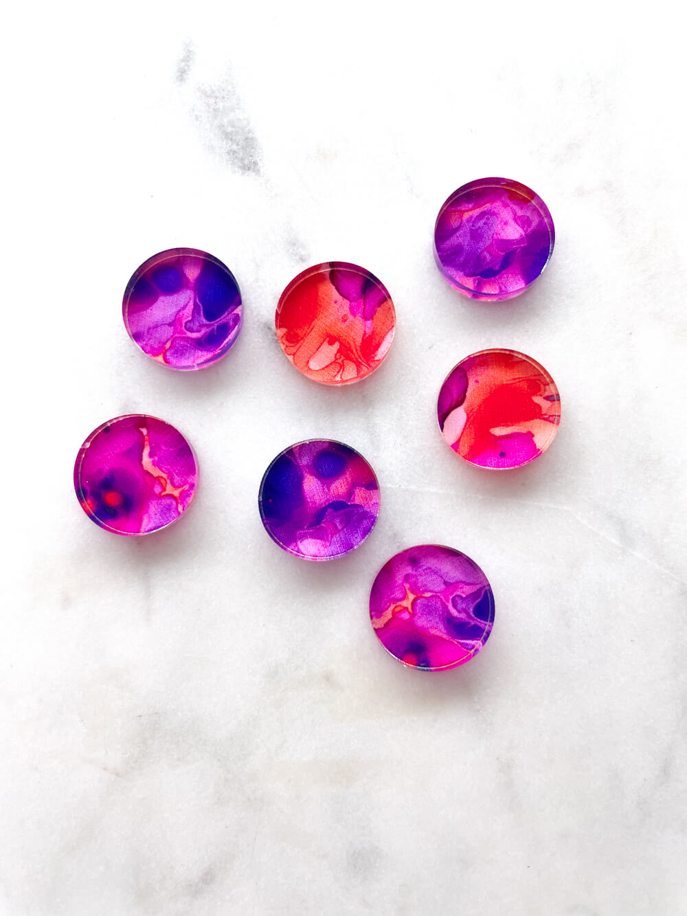 1.5cm Circle - Studs- Clear Acrylic - Alcohol Ink- 18