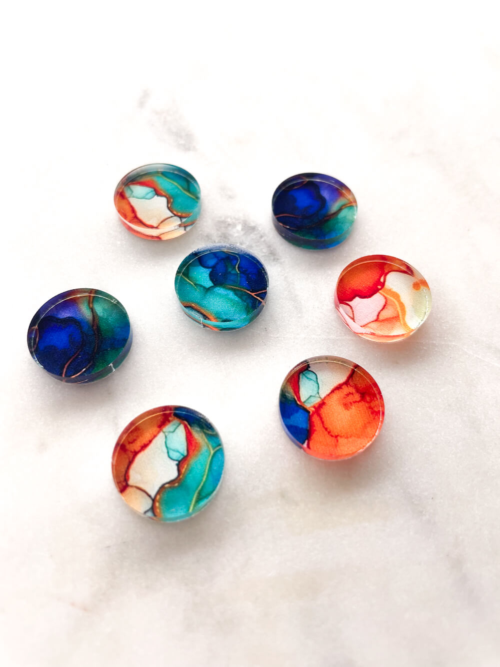 1.5cm Circle - Studs- Clear Acrylic - Alcohol Ink- 13