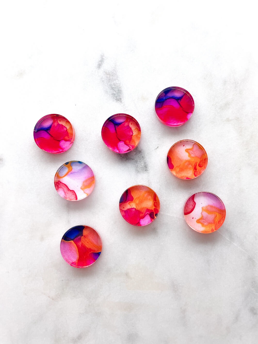 1.5cm Circle - Studs- Clear Acrylic - Alcohol Ink- 08