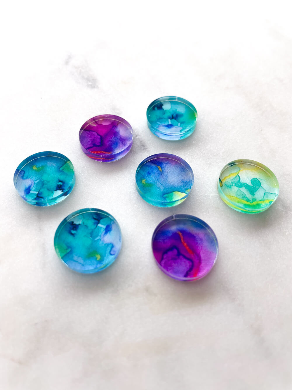 1.5cm Circle - Studs- Clear Acrylic - Alcohol Ink- 05