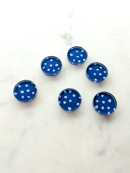 1.5cm Circle - Studs- Clear Acrylic - Christmas - 14