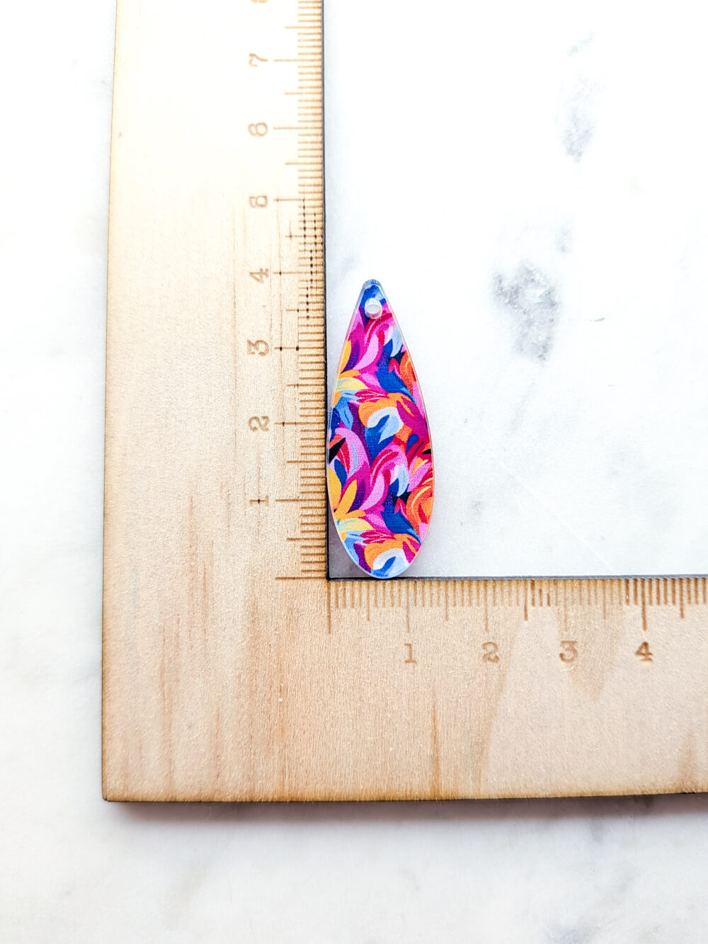 Clear Acrylic - 4cm Skinny Teardrop - 1 Hole -  Summer - 22