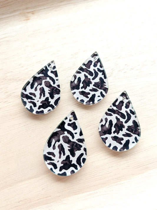 Clear Acrylic - 4cm Teardrop - 1 Hole -  Safari - 07